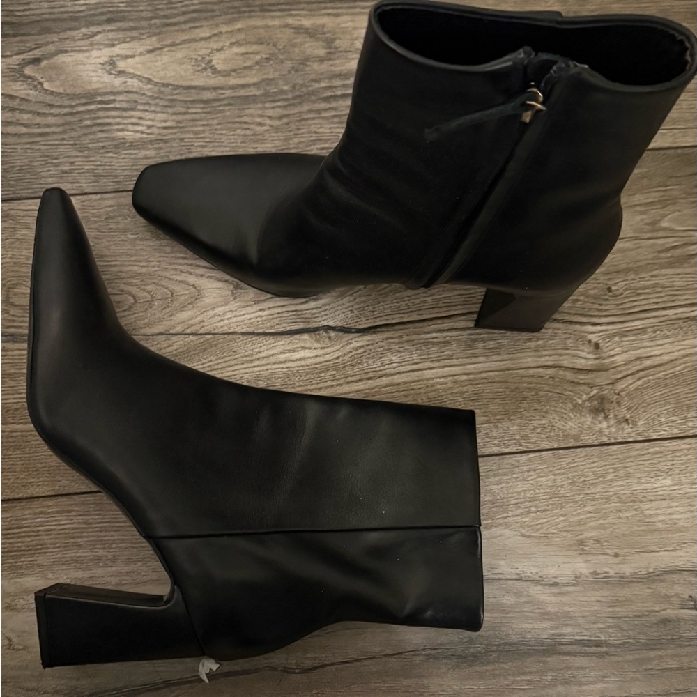 Elegant Black Women's Boots